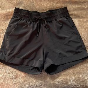 Lululemon Shorts (Black)